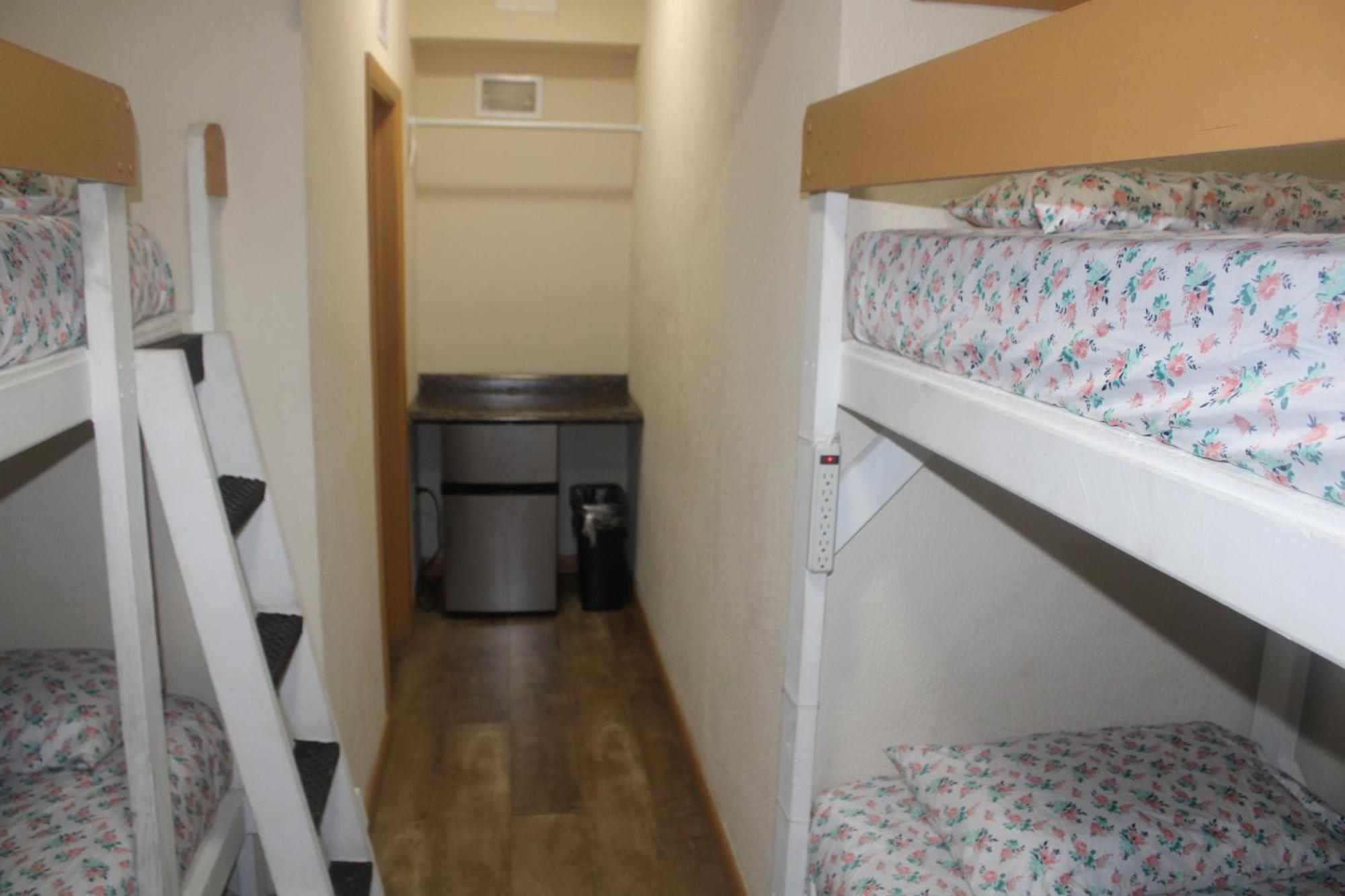 Hoosville Hostel Флорида Сити Екстериор снимка